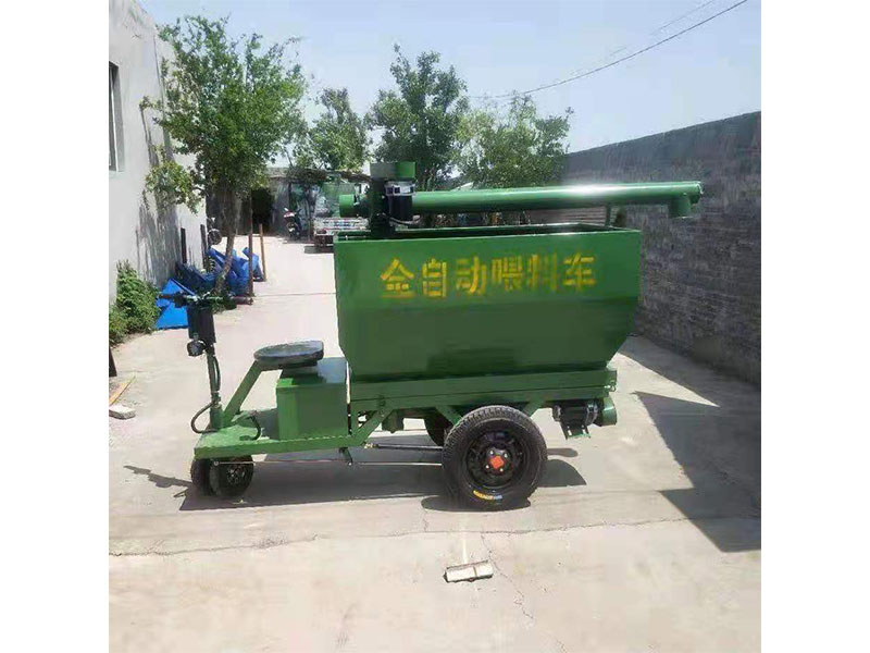 電動喂料車